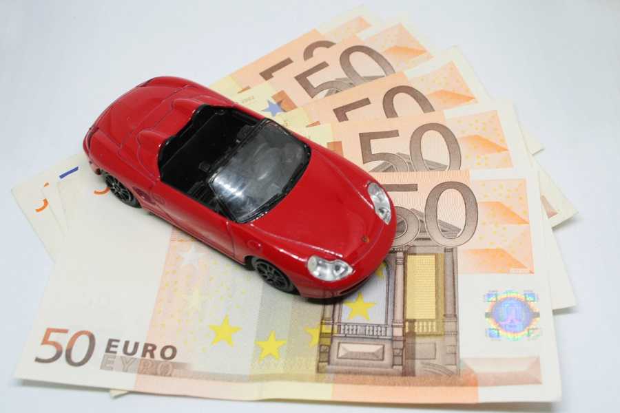 Benefits of Determining Second Hand Car Prices Before SalePicture
